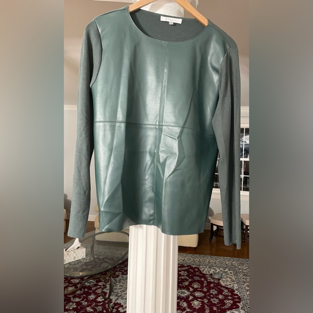 Soon Milano women’s Hunter-green long sleeve crew neck pullover knit sweater M